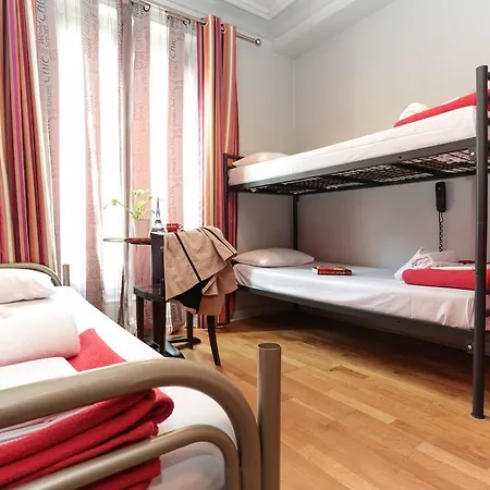 Hostel Smart Place Gare Du Nord By Hiphophostels Paris