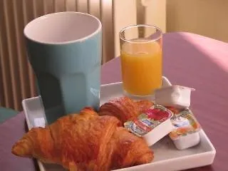 Hostel Smart Place Gare Du Nord By Hiphophostels *