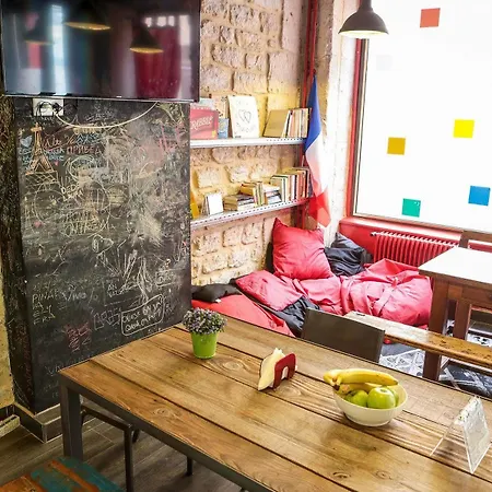 Smart Place Gare Du Nord By Hiphophostels Hostel