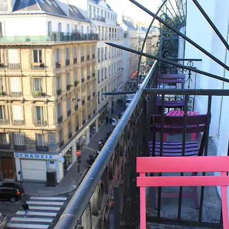 Hostel Smart Place Gare Du Nord By Hiphophostels